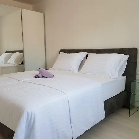 Marella Guest house *